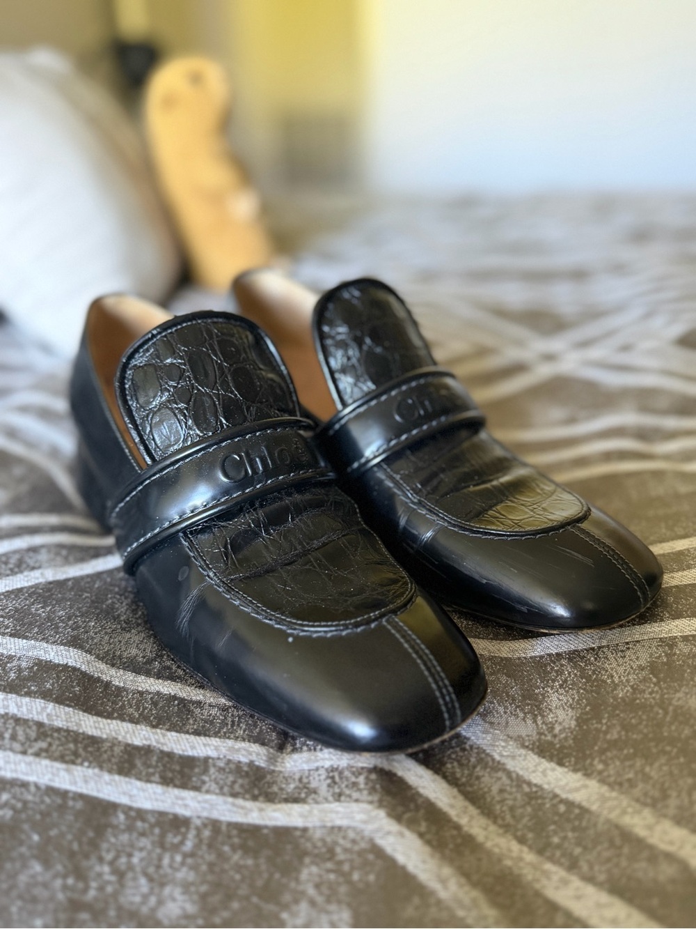 Black Leather Croc-Embossed Chloe Loafers - Women's Flats